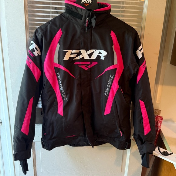 FXR Jackets & Blazers - FVR Women's Ski Jacket - Black and Pink